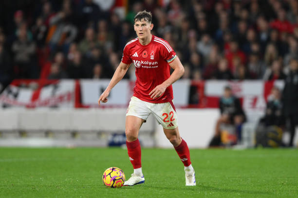 RMC：利物浦、拜仁均在争夺福法纳，马赛同时也在关注.