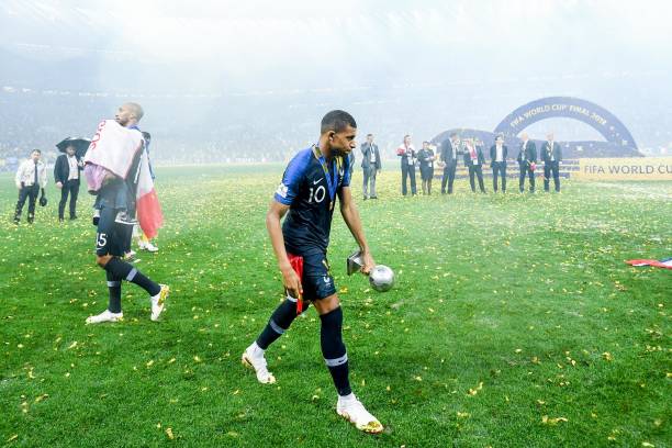 列维：英足总本有机会发挥领导作用团结大家，但并没有发生.