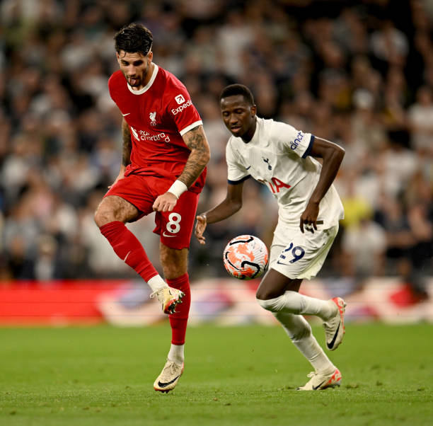 第八届世界金融论坛年会暨2025世界经济金融形势学术研讨会在上海举行.